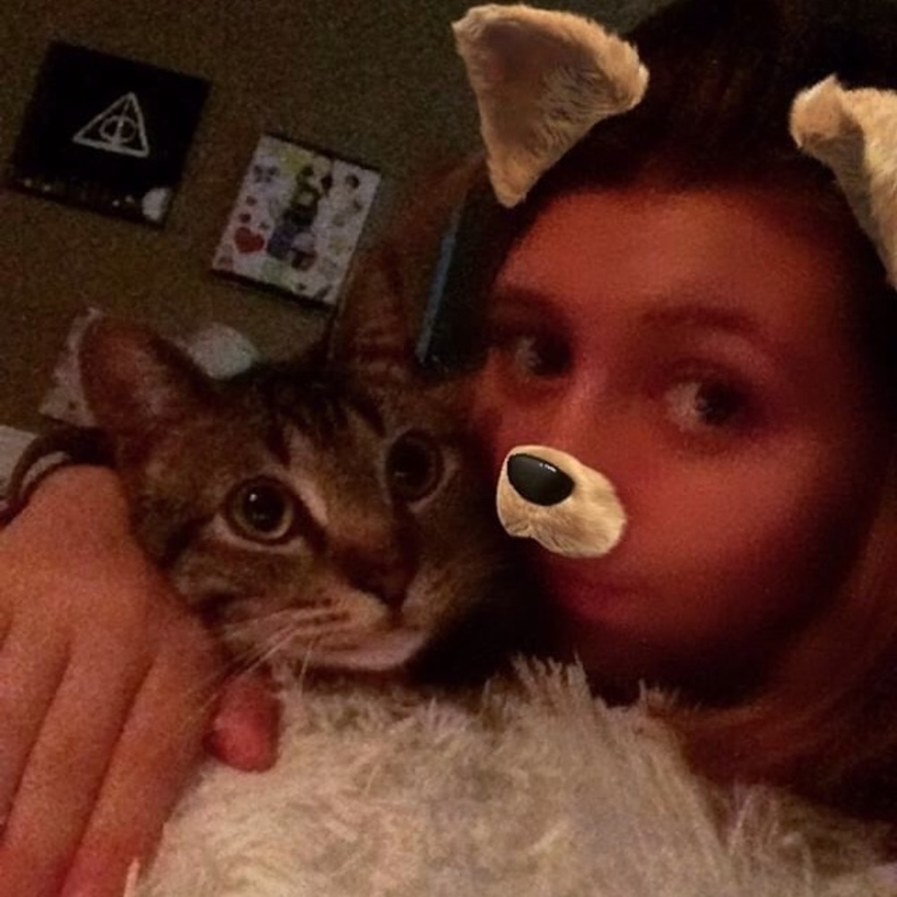 Meet your Posher, Alyssa